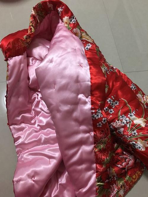 男人喜欢缎袄是恋物癖吗