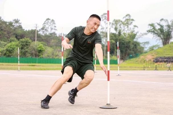 30米蛇形跑技巧视频16秒45图标