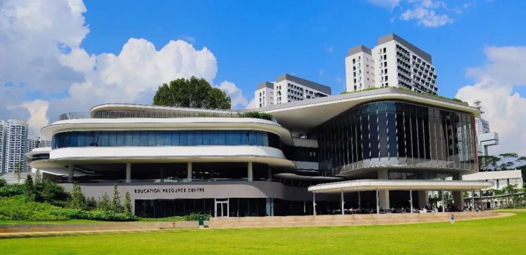 新加坡国立大学门口