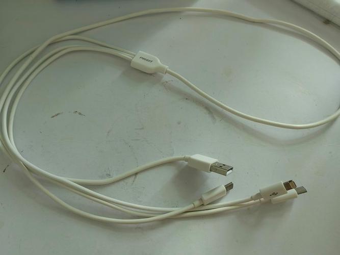 数据线爆炸是什么原因图标