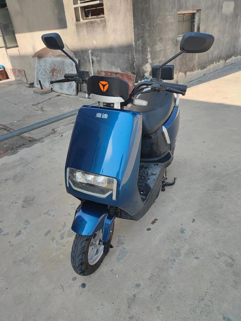 雅迪出行