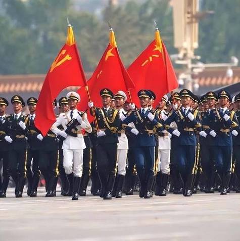 红色装备精华怎么获得