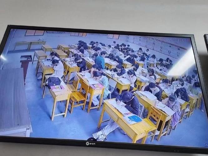学校教室该不该装监控
