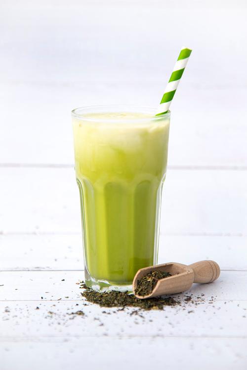 绿茶加牛奶能做奶茶吗