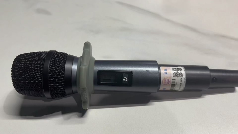 无线话筒一会响一会不响
