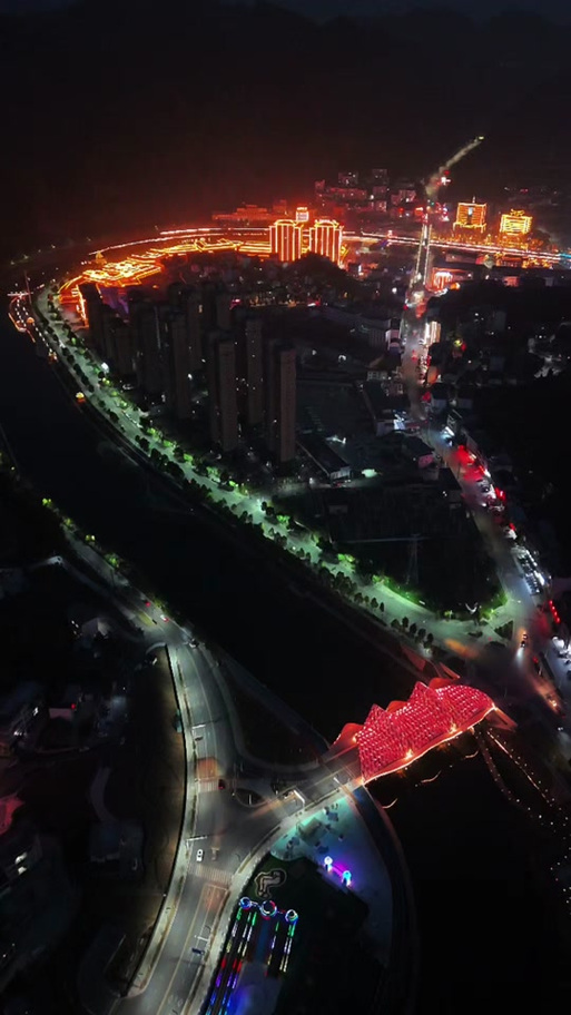 霓虹灯的夜晚美句