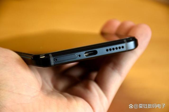 iqoo11取卡孔在哪图标