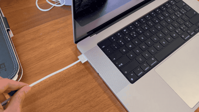 macbook要插电使用