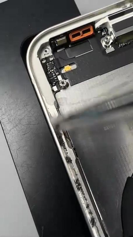 apple支持换电池