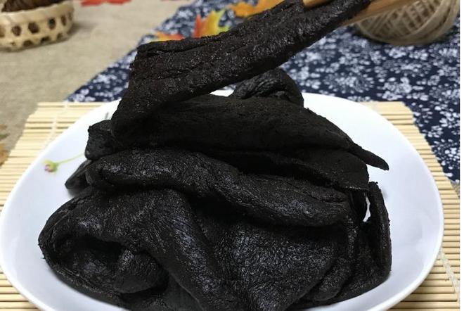 白萝卜有黑色丝状图片