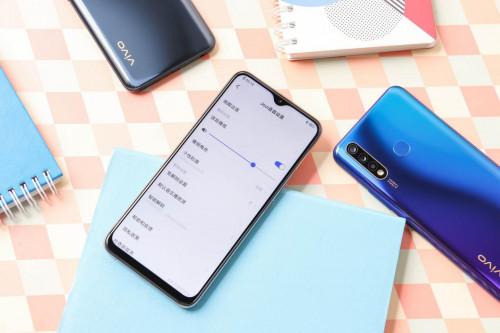 VivoY3与Y5s对比