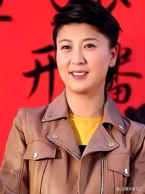 闫学晶多大岁数