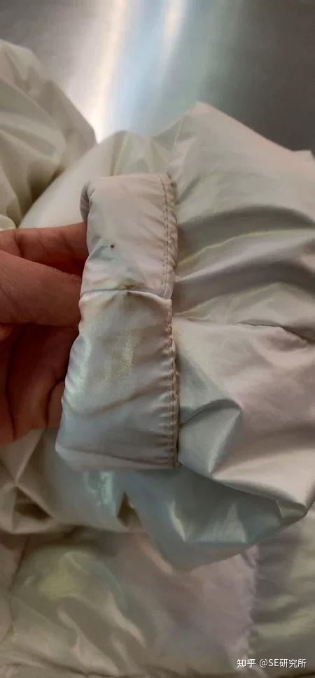 羽绒服洗完表面有痕迹