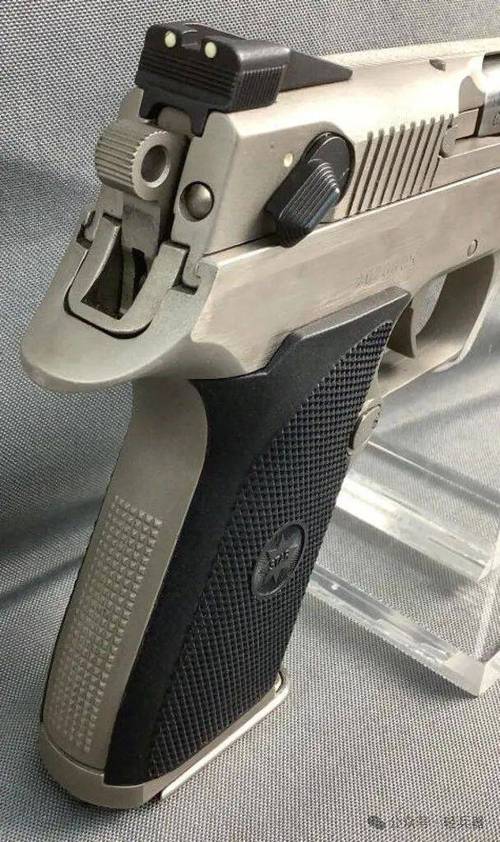 勃朗宁M1911图标