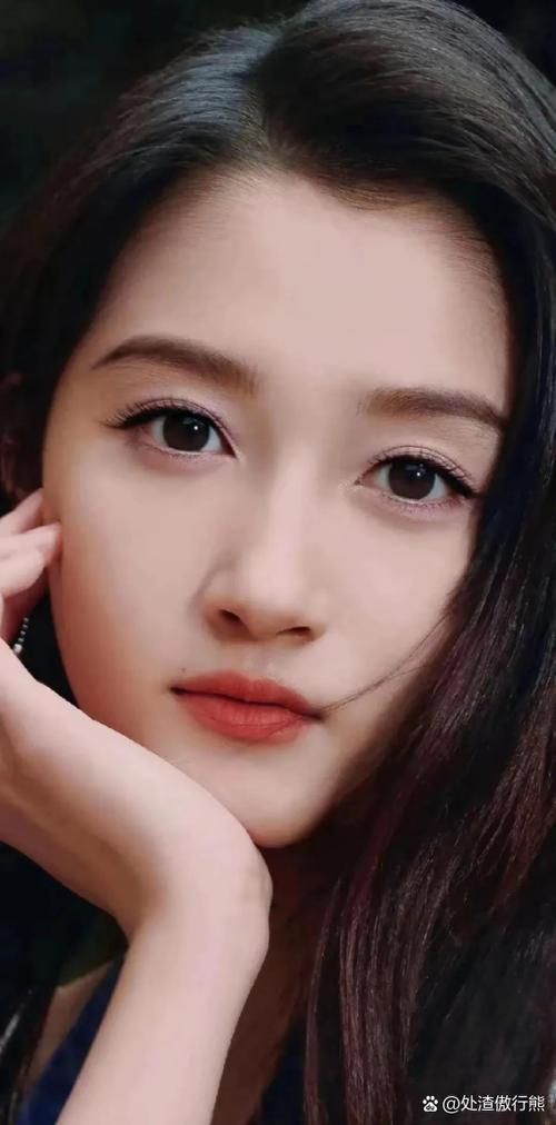 关晓彤真名叫什么