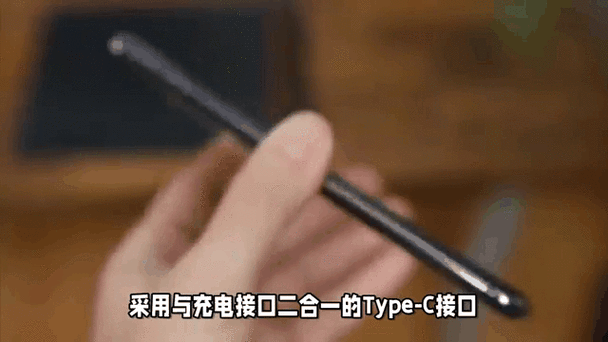 荣耀p50的耳机孔在哪