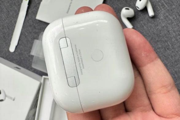蓝牙耳机长久不用会坏吗图标