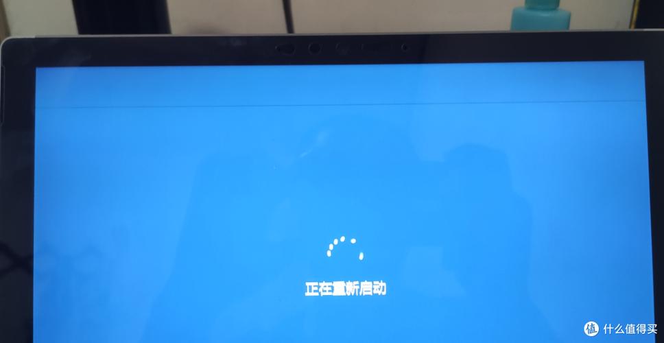 笔记本电脑屏幕出现黑线