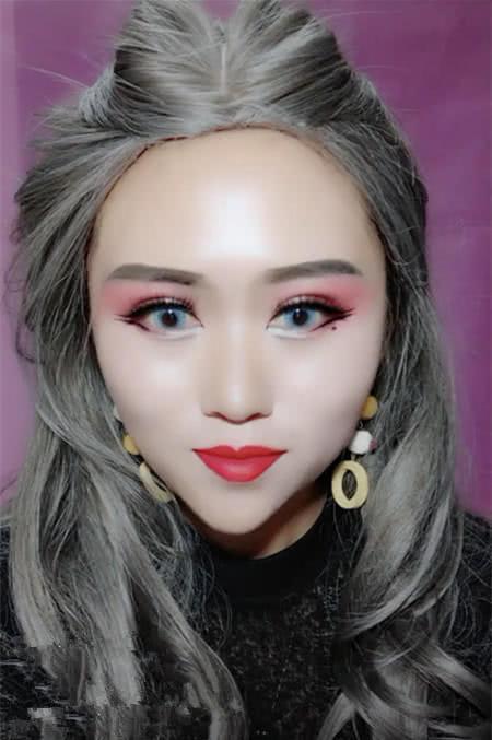 美颜大妈变少女妆视频图标
