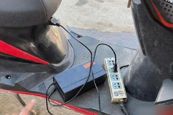 电动车充电二十多小时会怎样图标