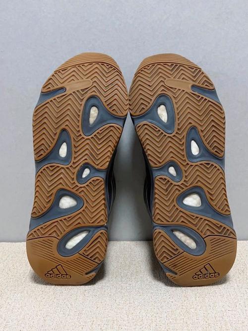 yeezy火山鞋