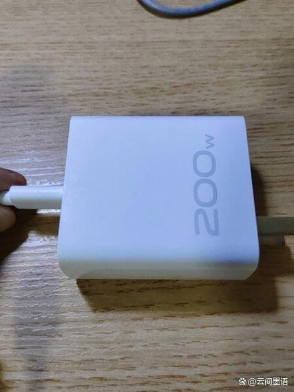 用快充充电器对手机有损害吗图标