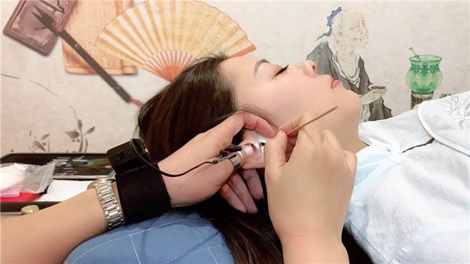 耳机音量调节软件