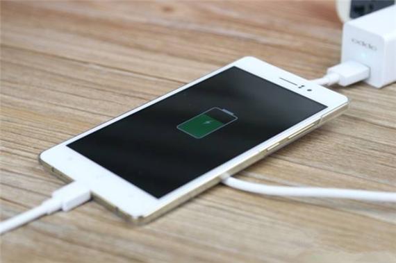 oppo手机天冷就黑一半的屏了