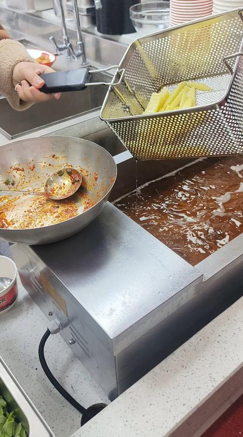 开粉店赚钱吗