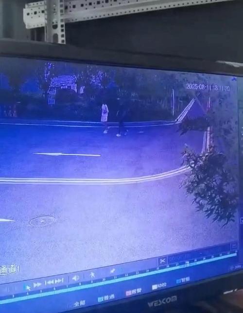 怀疑有人在房里装监控图标