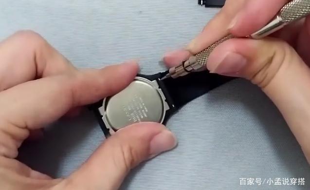 怎么拆卡西欧表带图解视频