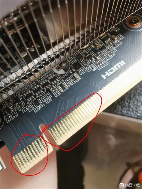 显卡金手指磨损但正常点亮图标