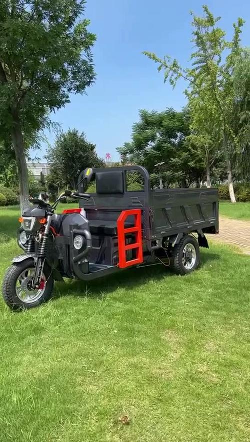 拉货电动三轮车