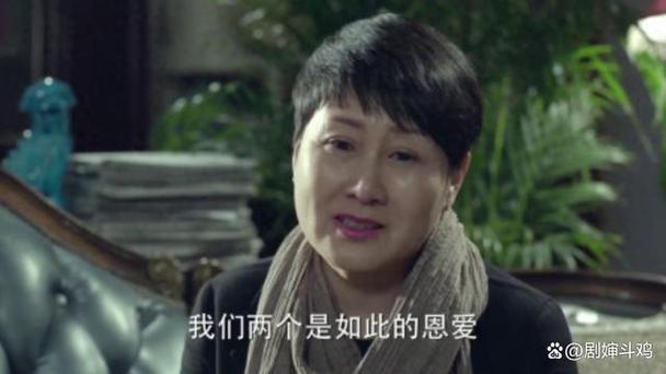 高傲小美人每天都在怀疑人生无限图标