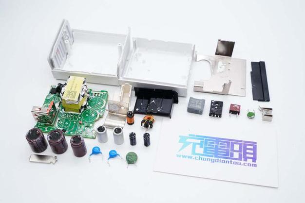 小米5v2a充电器拆解