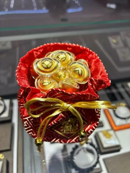 黄金聚宝盆图片图标