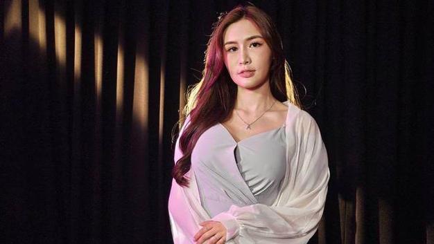 台湾人气模特艾希of图标