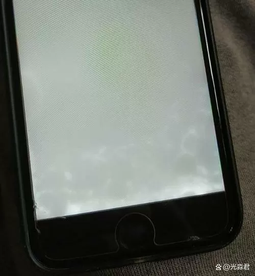 显示屏进水了有水印图标