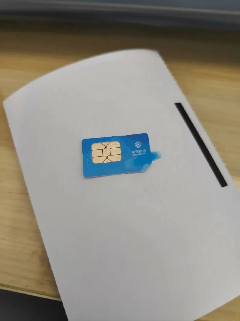 捡到的手机换自己的卡能用吗图标